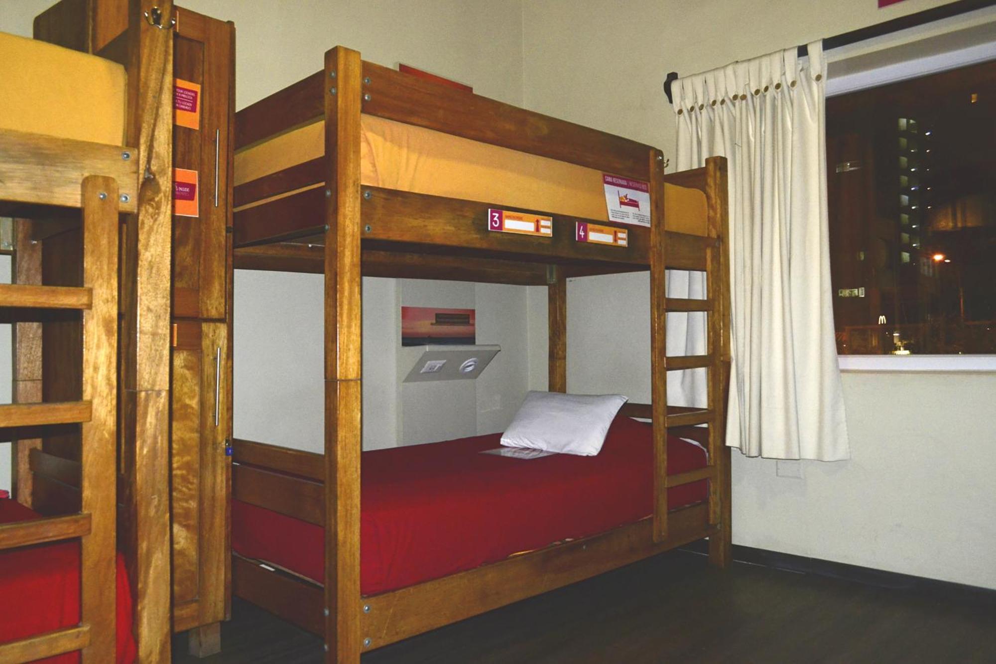 Pariwana Hostel Lima (Adults Only) ภายนอก รูปภาพ