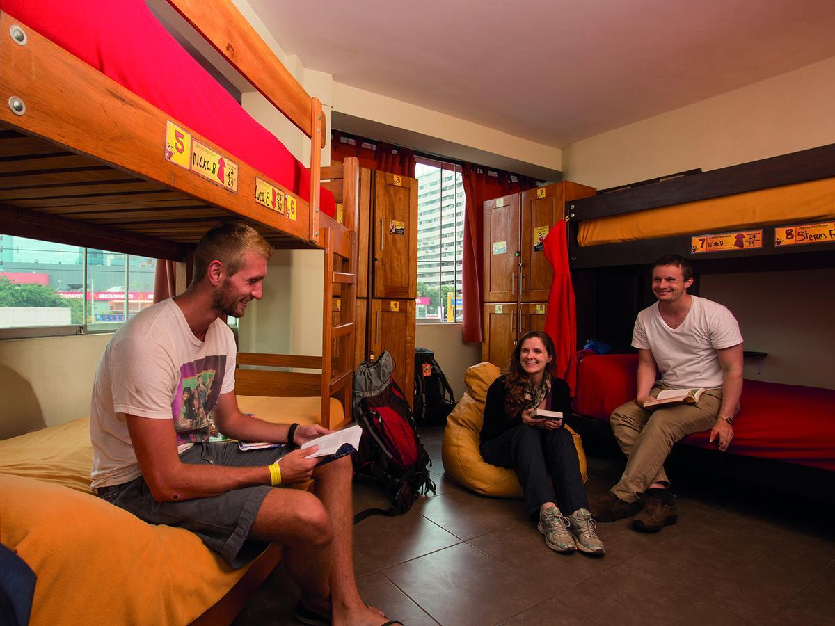 Pariwana Hostel Lima (Adults Only) ภายนอก รูปภาพ