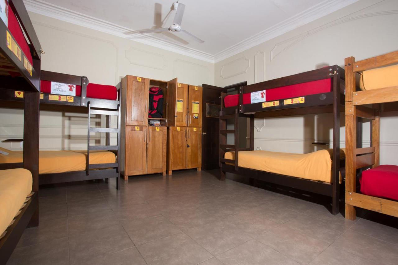 Pariwana Hostel Lima (Adults Only) ภายนอก รูปภาพ